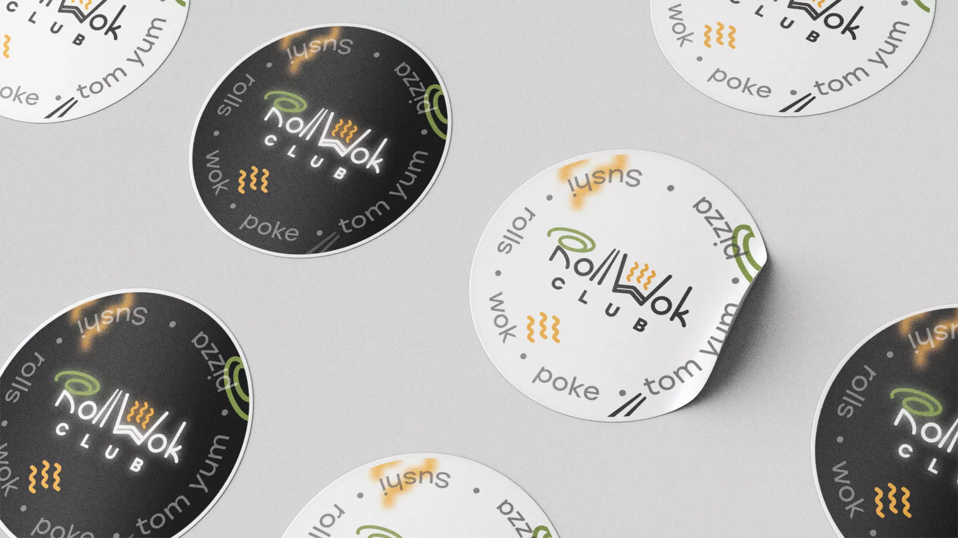 Разработка наклеек для суши-бара «Roll Wok Club» в Игарке